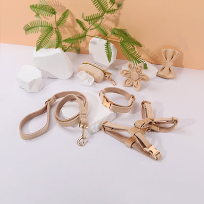 Hondentuigje met Lijn en Halsband Set - 6-delig - Inclusief Poepzakhouder & Strik