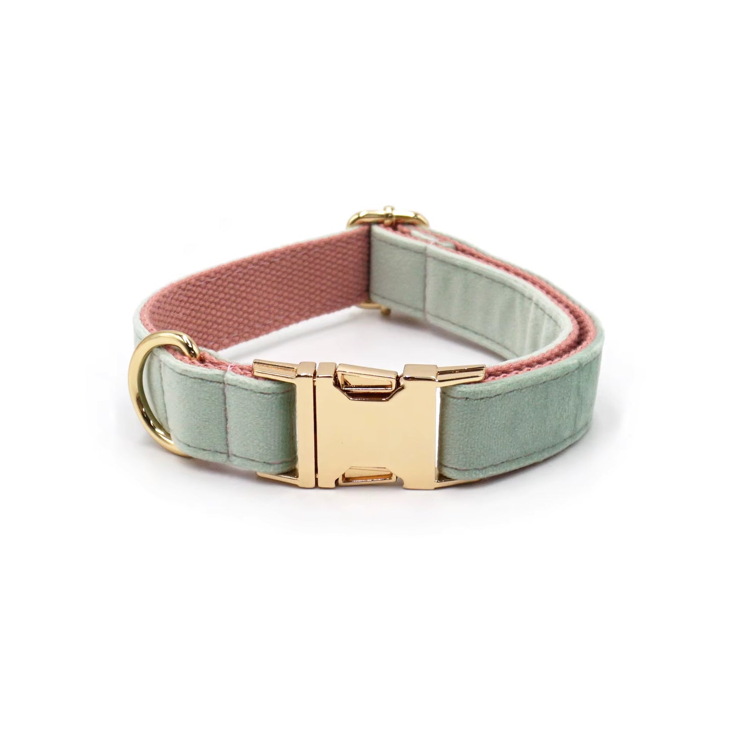 Velvet Halsband met Gegraveerde Gesp