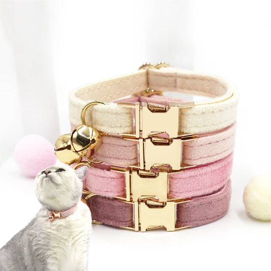 Fluwelen halsband met kleine bel - Gepersonaliseerde gravering